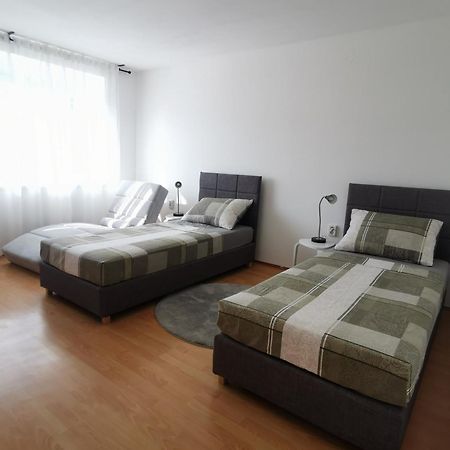 Apartment Tonio - Right On The Main Square Gospić Exterior foto