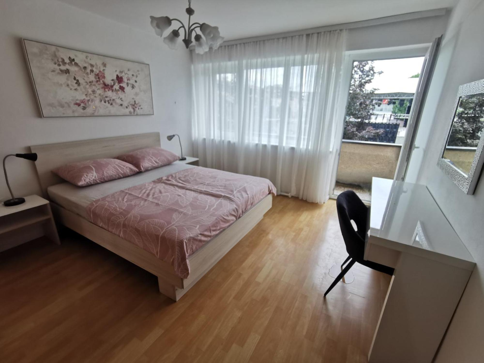 Apartment Tonio - Right On The Main Square Gospić Exterior foto